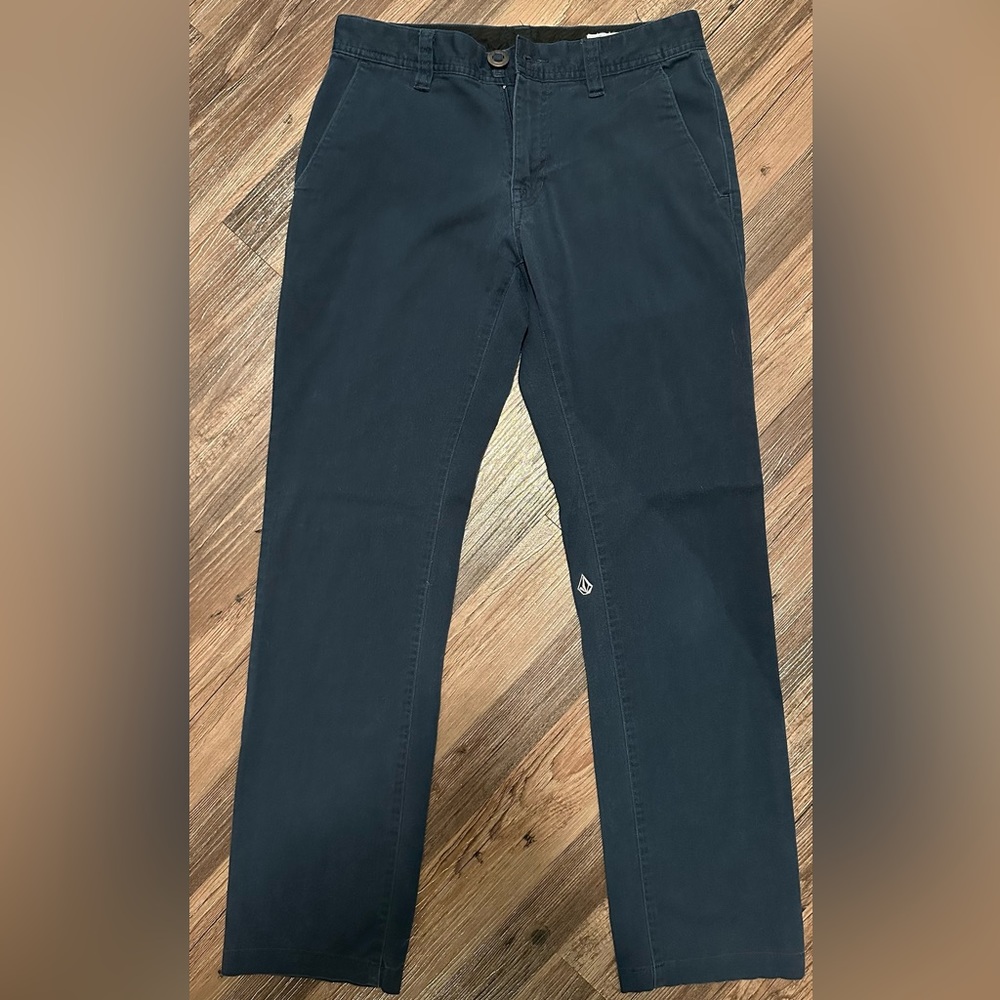 Volcom Men’s Pants - Size: 29 - Style: Corpo Class - Color: Navy Blue